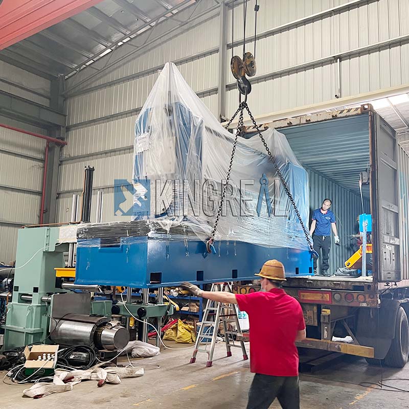 Aluminiumschlittenmaschine nach Russland verschifft